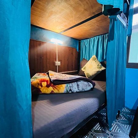 Non Stop Cafe Hostel & Stay Manali  Bagian luar foto