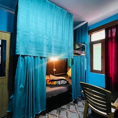 Non Stop Cafe Hostel & Stay Manali  Bagian luar foto