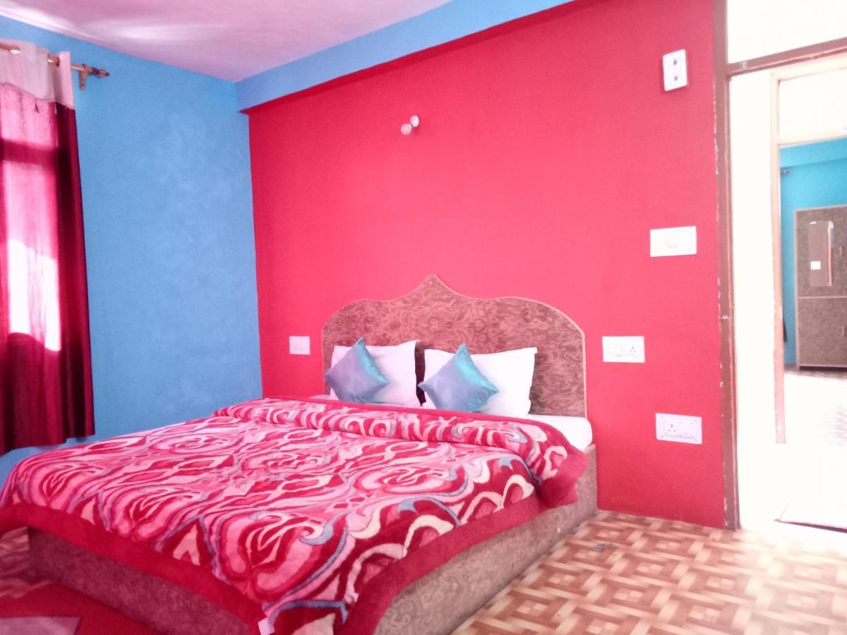 Non Stop Cafe Hostel & Stay Manali  Ruang foto