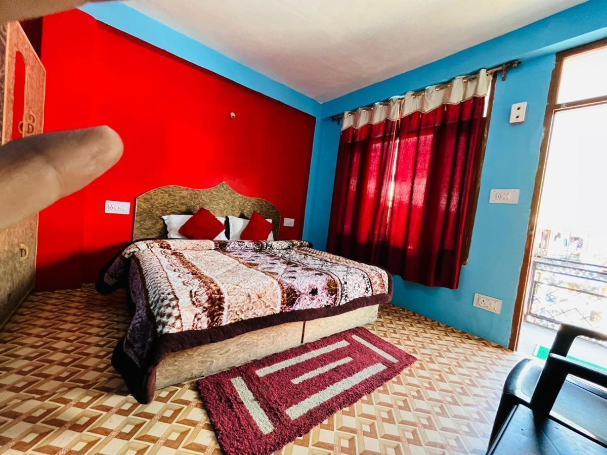 Non Stop Cafe Hostel & Stay Manali  Bagian luar foto