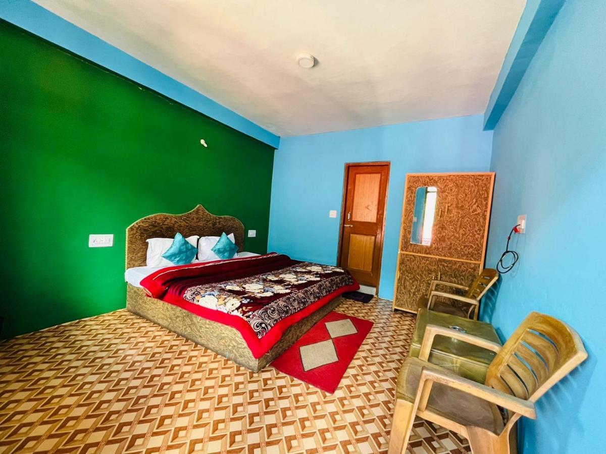 Non Stop Cafe Hostel & Stay Manali  Bagian luar foto