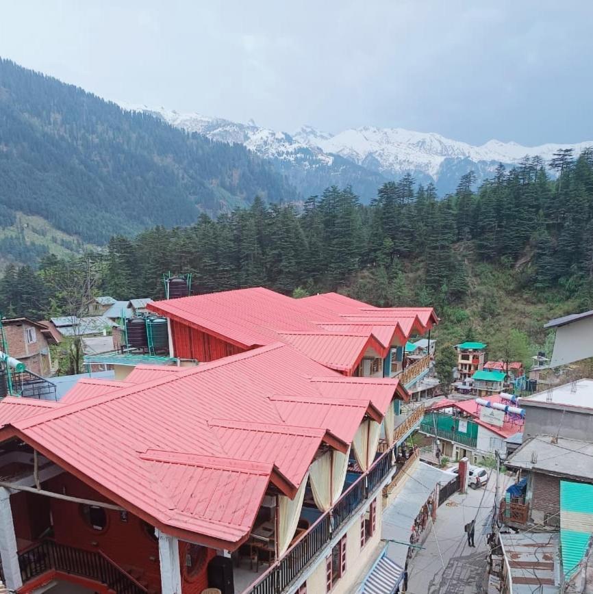 Non Stop Cafe Hostel & Stay Manali  Bagian luar foto